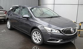 Buick Verano II sedan 01 China 2016-04-16.jpg